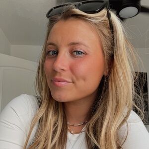 Meet your Posher, Maiya